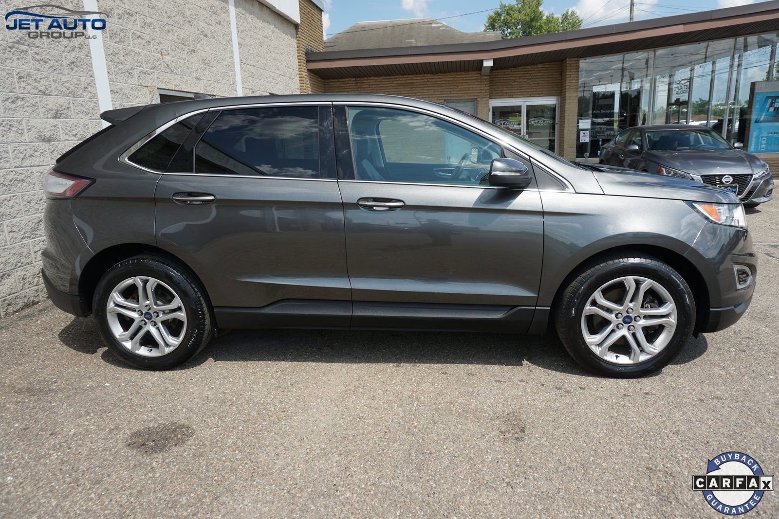 Used 2018 Ford Edge Titanium image 6