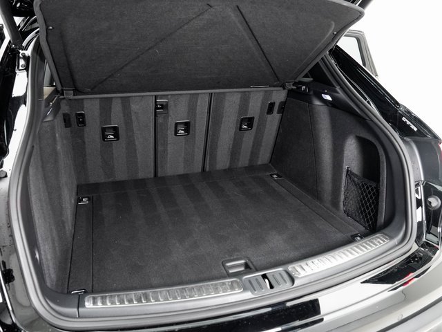 Certified 2025 Porsche Macan image 28