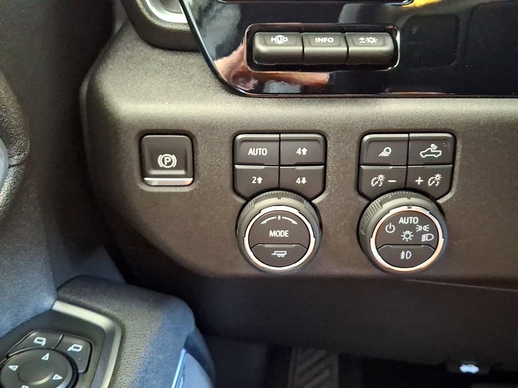 Certified 2025 Chevrolet Silverado 2500 High Country w/ Technology Package AWD/4WD image 24