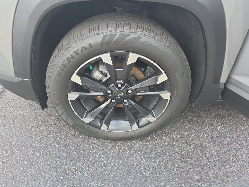 Certified 2025 Chevrolet Equinox RS w/ Safety and Technology Package AWD/4WD image 31