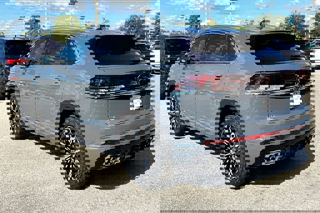 New 2026 Volkswagen Atlas Cross Sport SEL Premium R-Line image 7