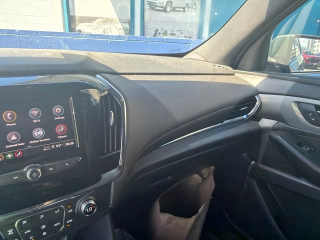 Used 2023 Chevrolet Traverse LT w/ Midnight/Sport Edition FWD image 13
