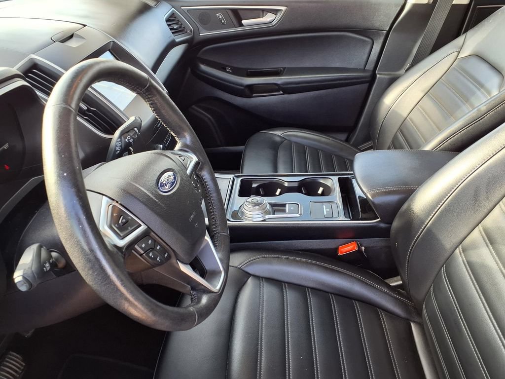 Used 2019 Ford Edge SEL w/ Equipment Group 201A FWD image 16