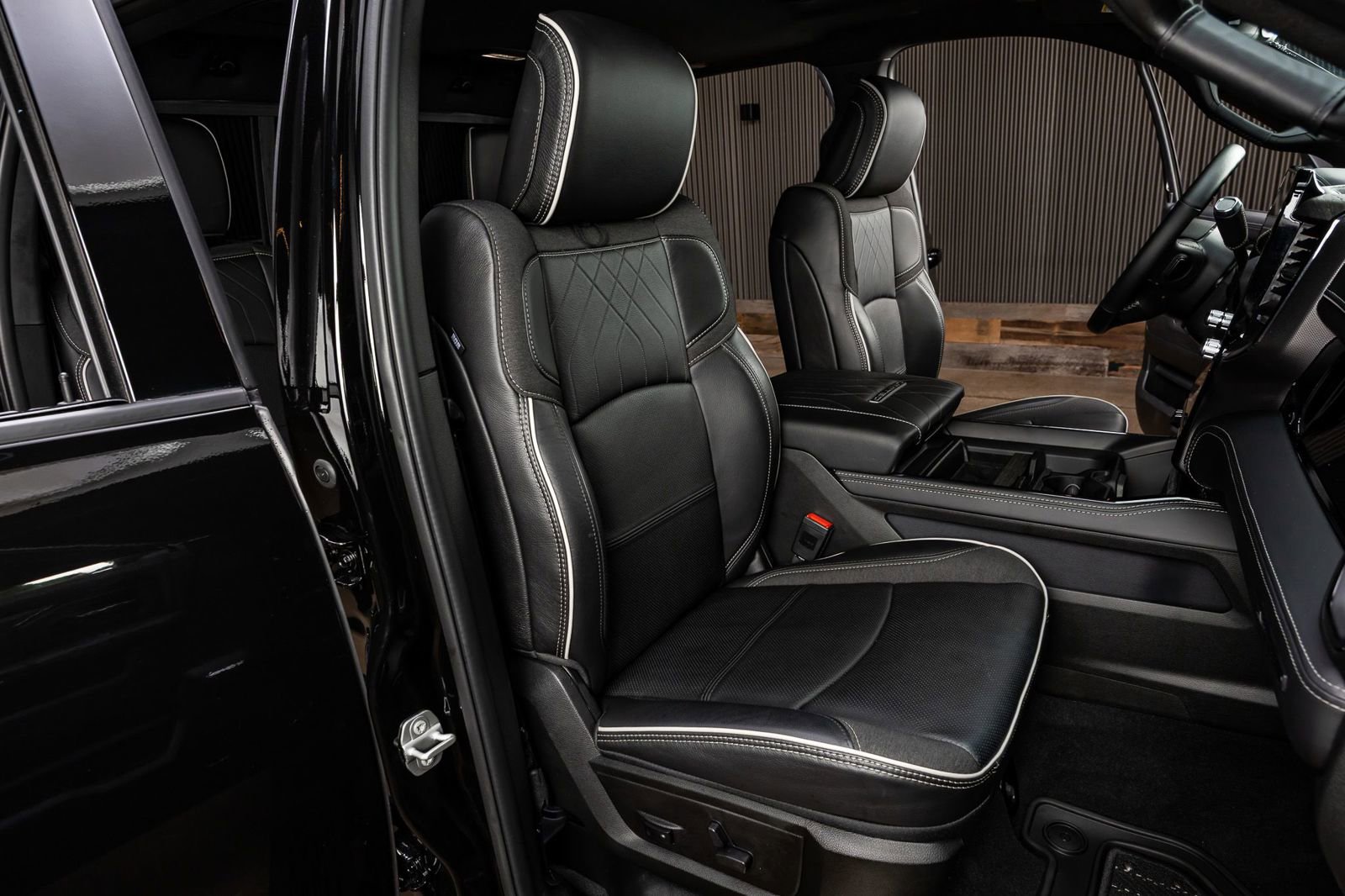 Used 2026 RAM 2500 Limited image 31