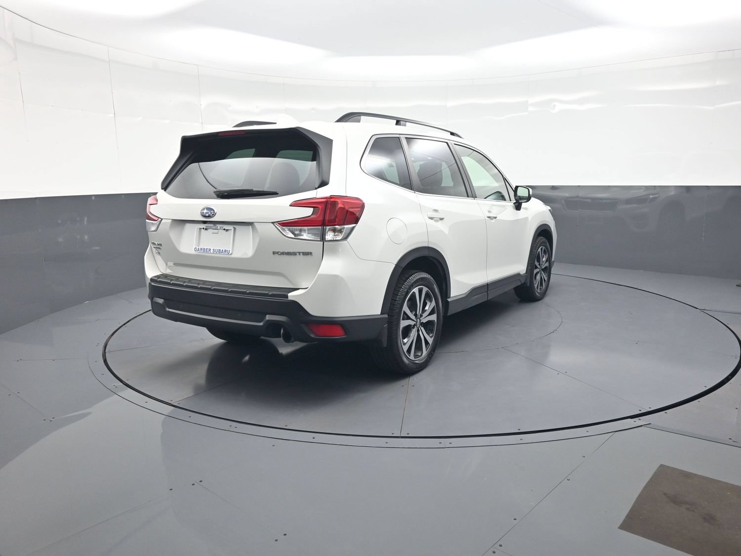 Used 2021 Subaru Forester Limited AWD/4WD image 3