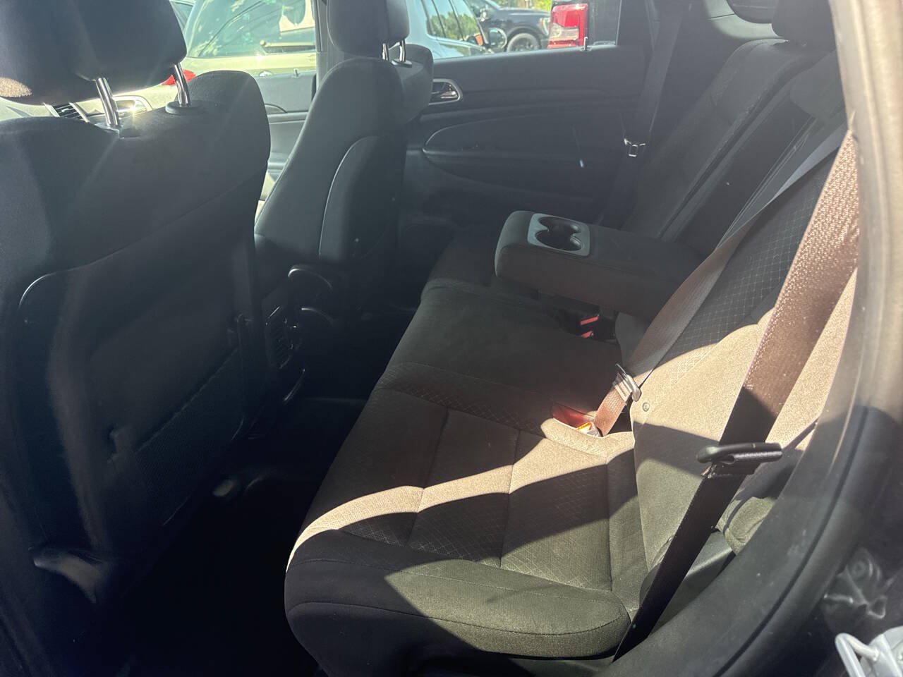 Used 2021 Jeep Grand Cherokee Laredo RWD image 9