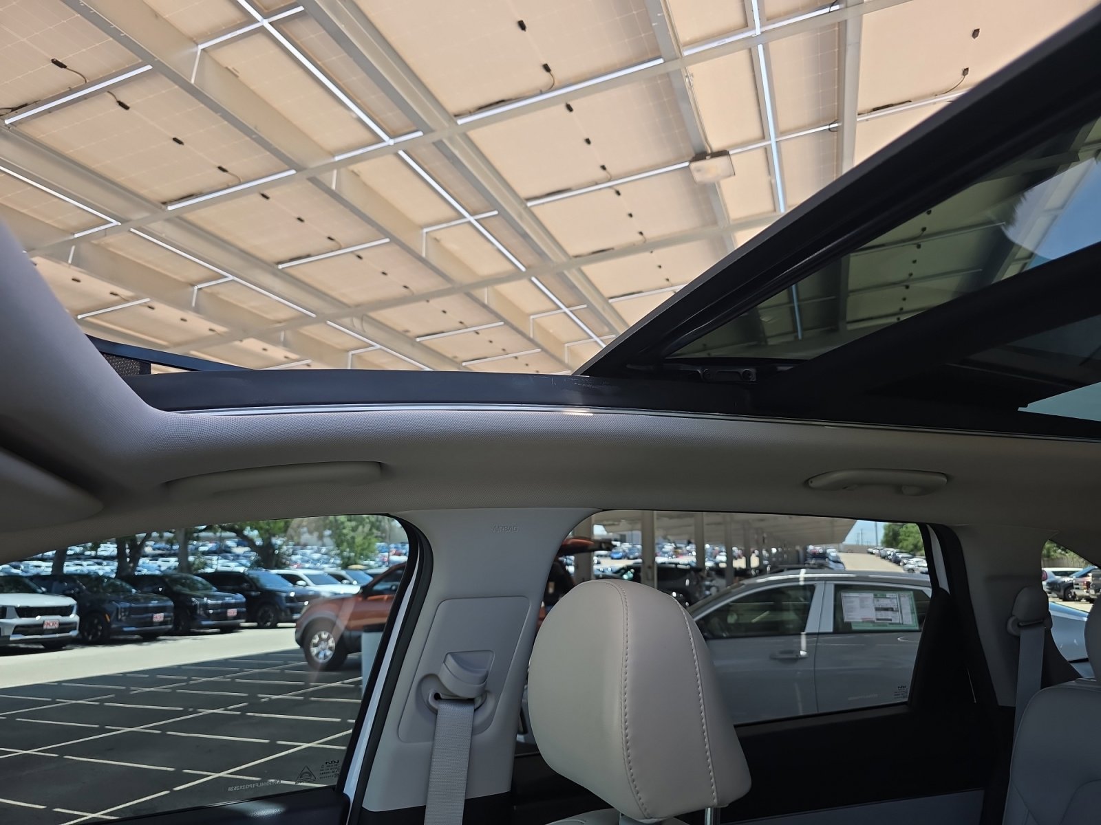 Certified 2023 Kia Sorento EX w/ Panoramic Sunroof Package FWD image 17