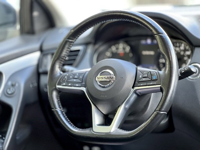 Used 2020 Nissan Rogue Sport SL w/ Premium Package image 34