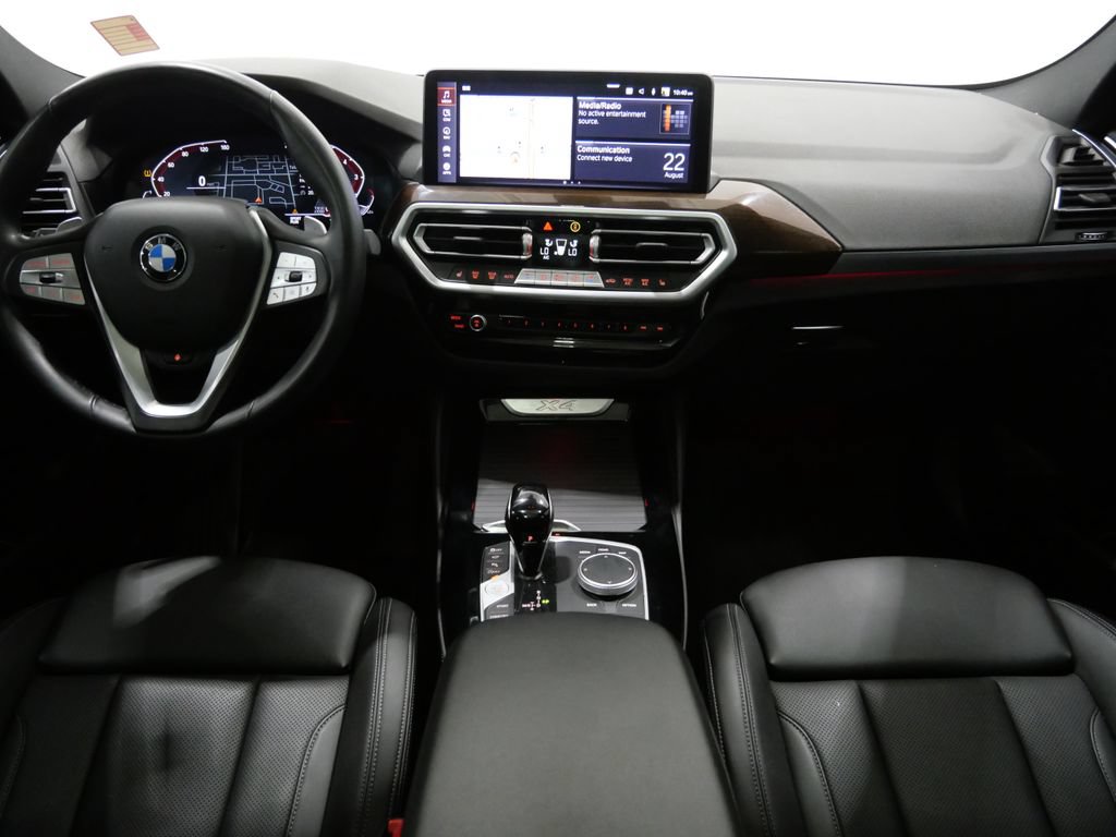 Used 2024 BMW X4 xDrive30i w/ Parking Assistance Package AWD/4WD image 11