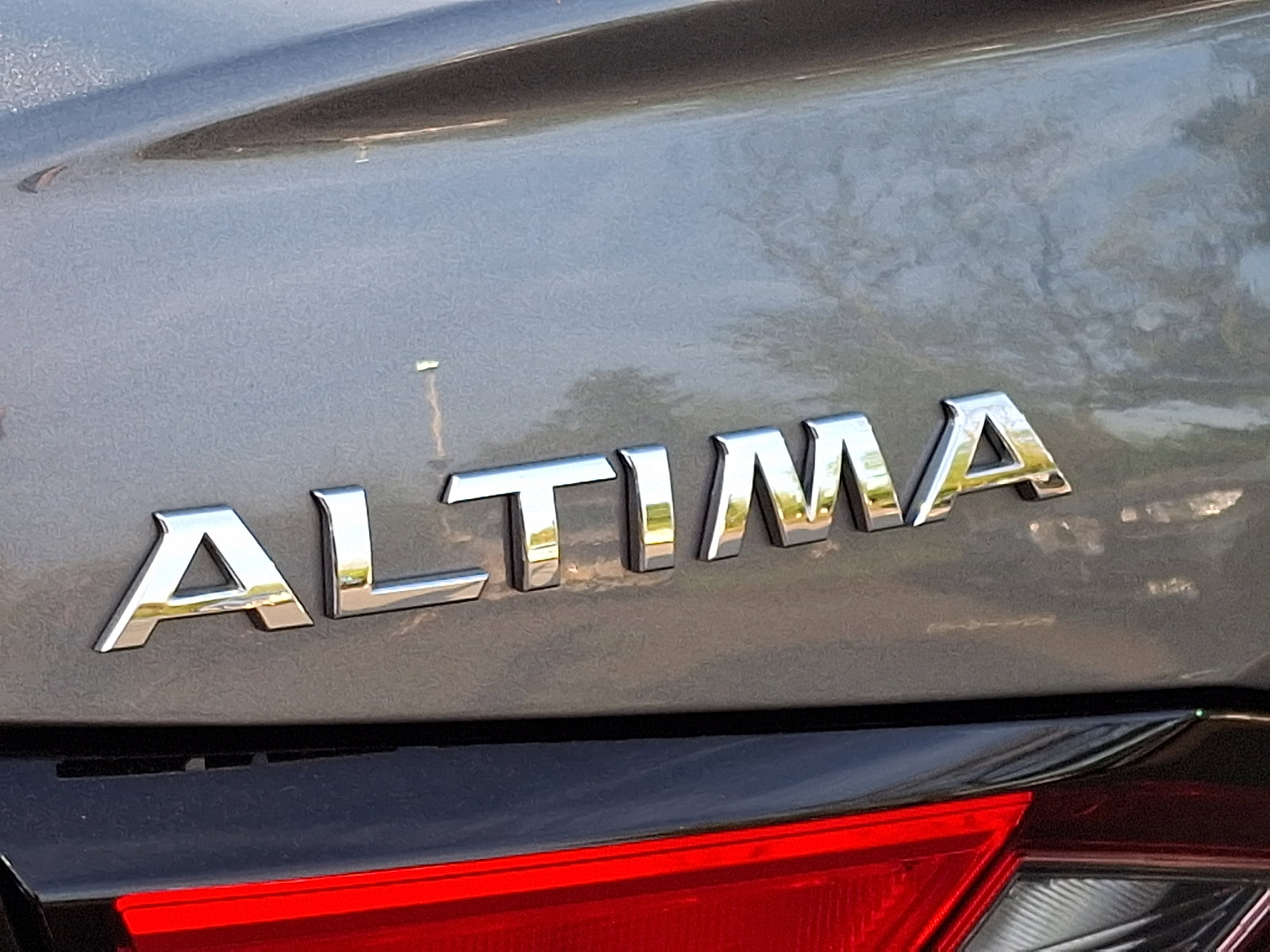 Used 2019 Nissan Altima 2.5 SR FWD image 29