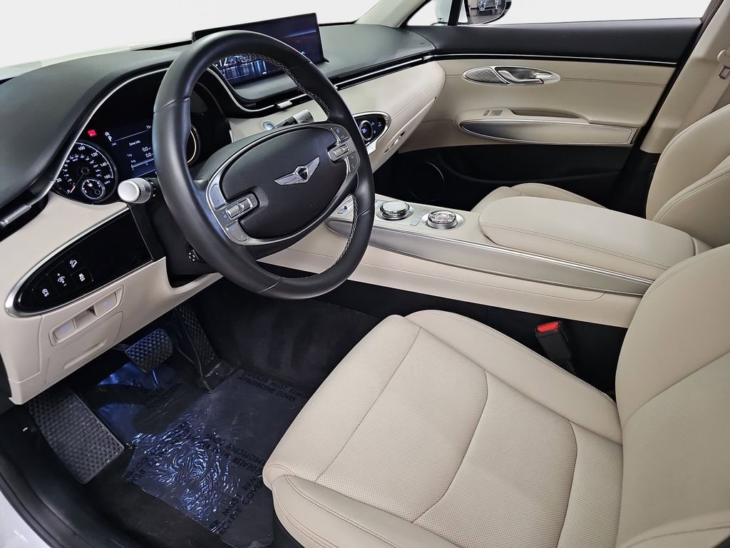 Used 2022 Genesis GV70 2.5T w/ Select Package AWD/4WD image 19