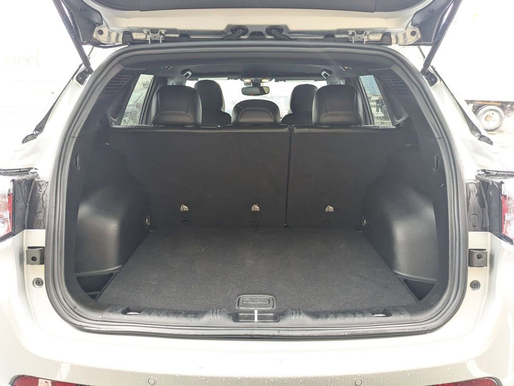 Used 2025 Jeep Compass Trailhawk image 26