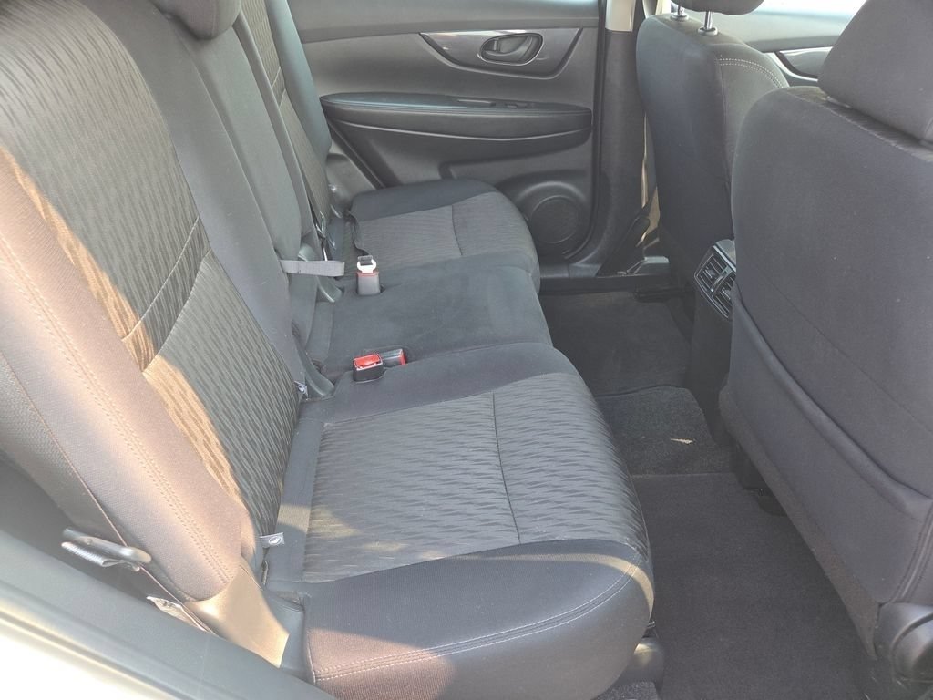 Used 2020 Nissan Rogue S AWD/4WD image 5