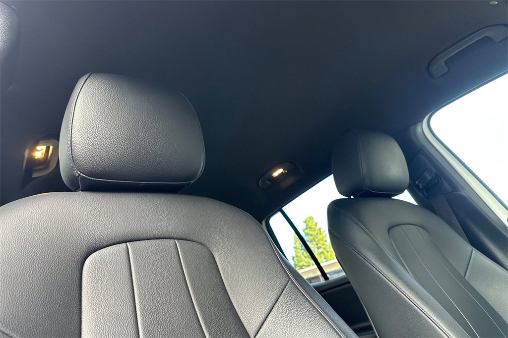 Used 2020 Mercedes-Benz GLB 250 GLB 250 image 17