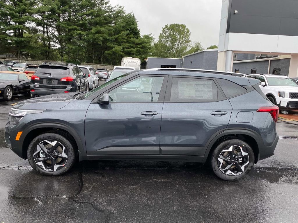 New 2025 Kia Seltos S image 2
