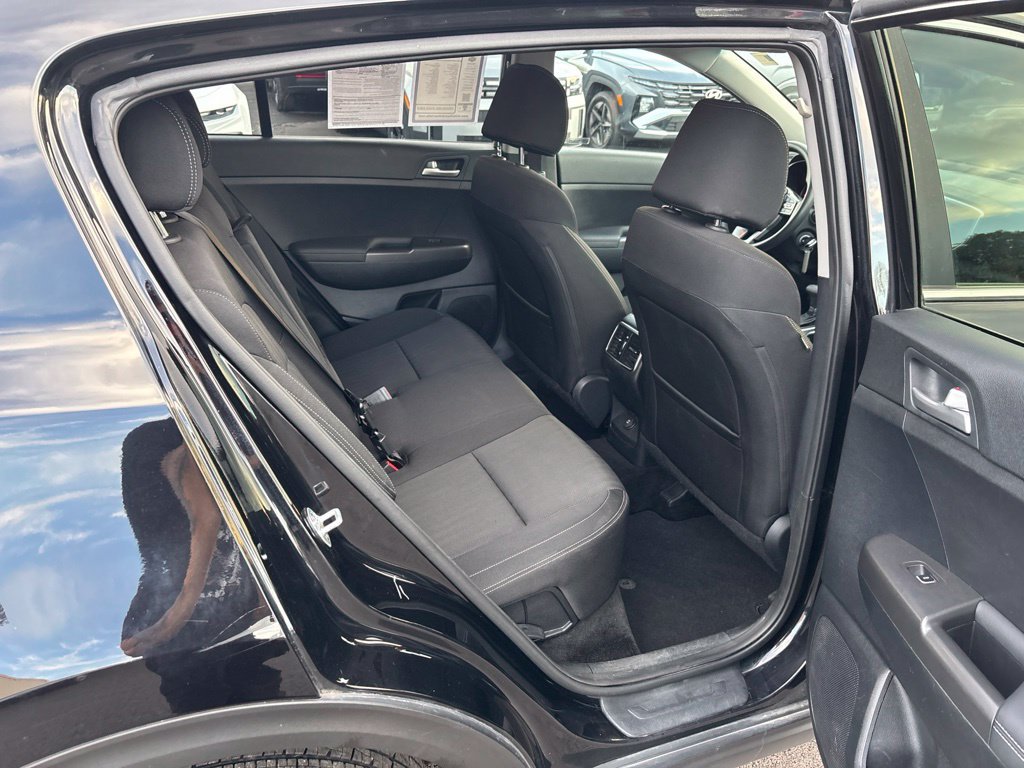 Used 2020 Kia Sportage LX AWD/4WD image 24