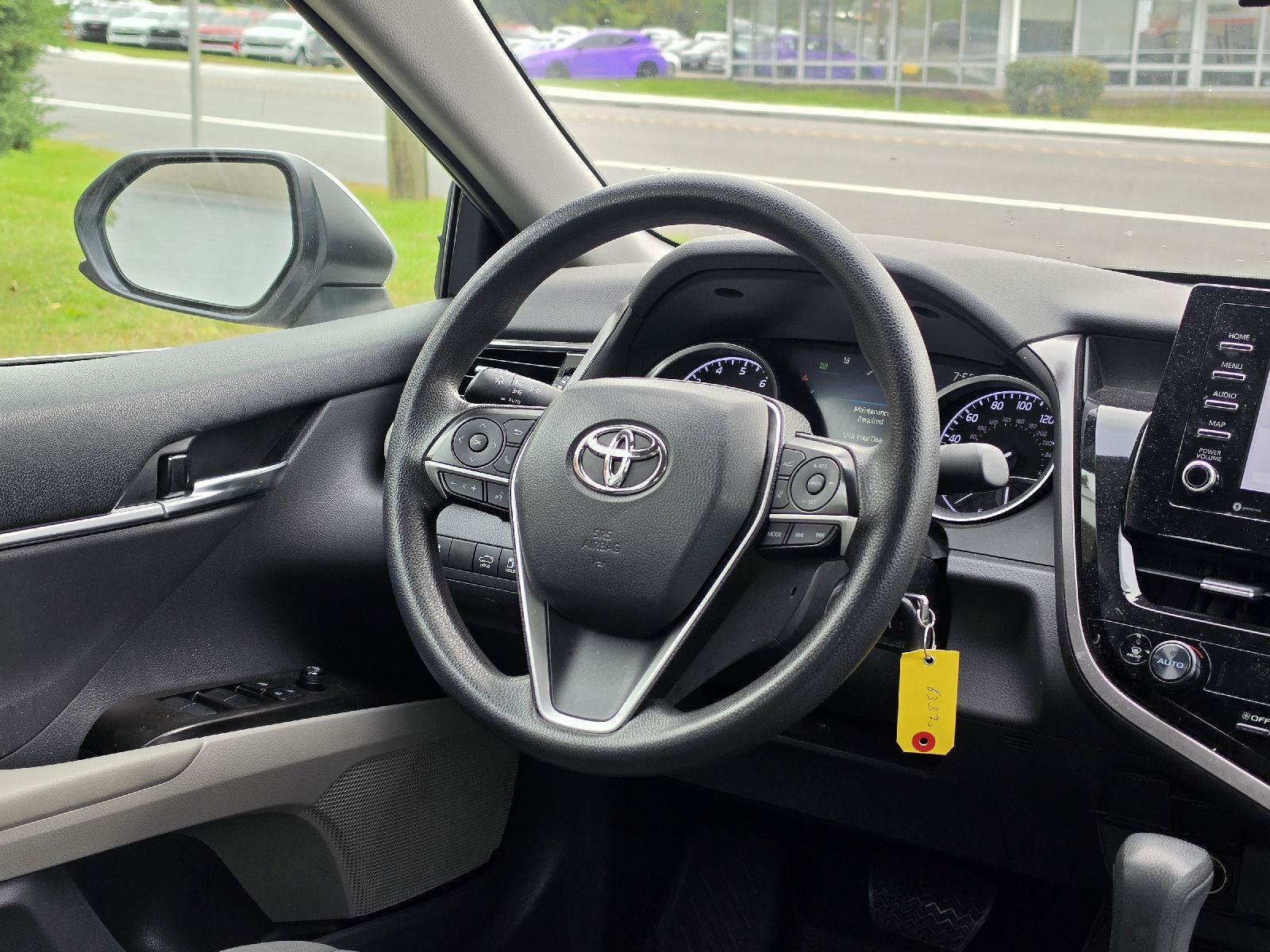 Used 2022 Toyota Camry LE AWD/4WD image 22