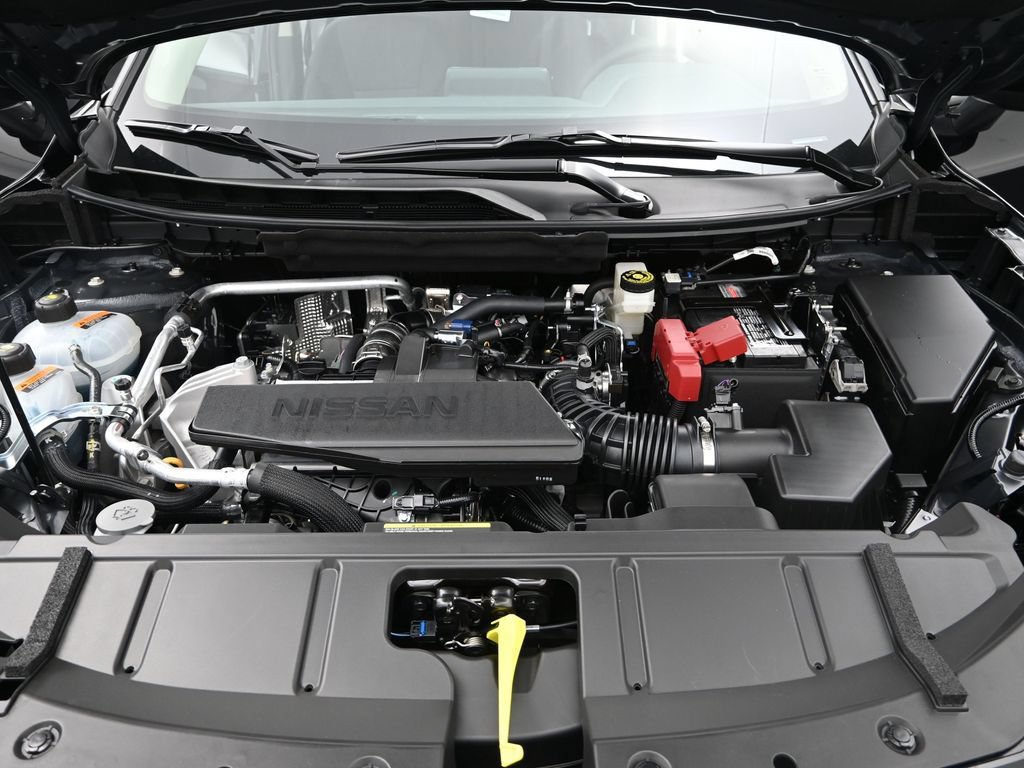Certified 2026 Nissan Rogue SV FWD image 18