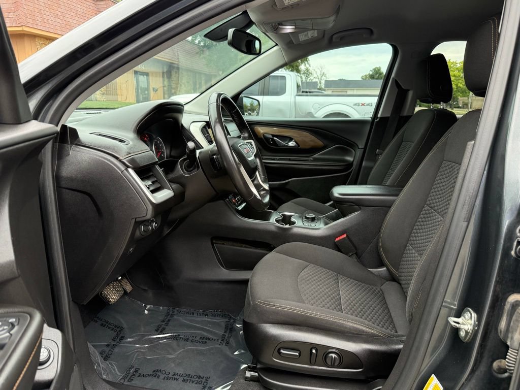 Used 2019 GMC Terrain SLE w/ Driver Convenience Package FWD image 9