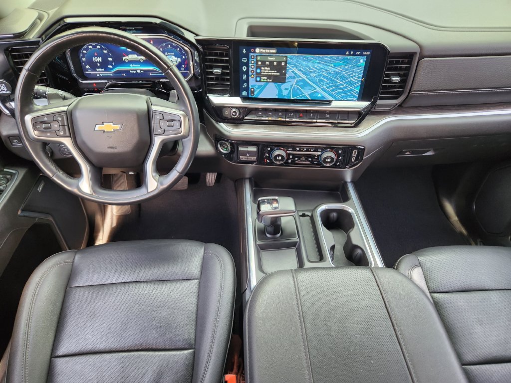 Used 2023 Chevrolet Silverado 1500 LTZ w/ LTZ Premium Package AWD/4WD image 9