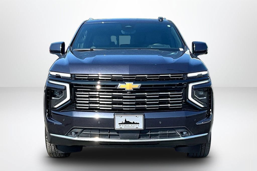 Used 2025 Chevrolet Suburban High Country w/ Sun And Tow Package AWD/4WD image 2