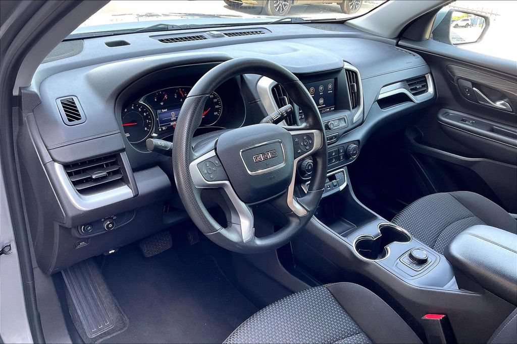 Used 2024 GMC Terrain SLE AWD/4WD image 14