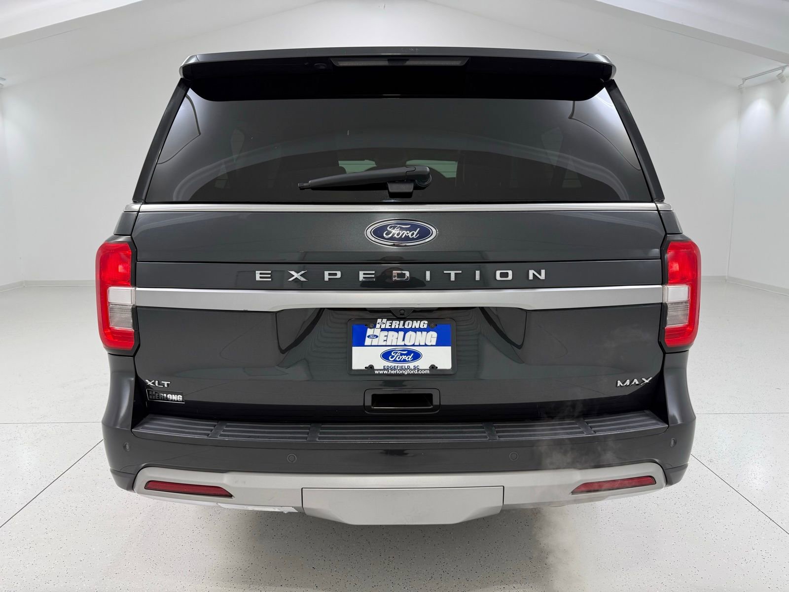 Used 2023 Ford Expedition Max XLT AWD/4WD image 5