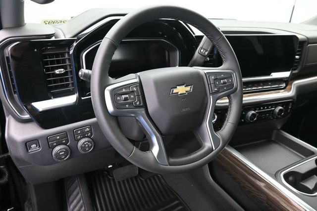 New 2026 Chevrolet Silverado 2500 LT w/ All Star Edition AWD/4WD image 19