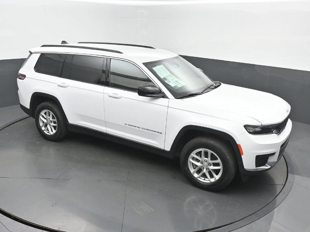 Used 2025 Jeep Grand Cherokee L Laredo w/ Luxury Tech Group I AWD/4WD image 48