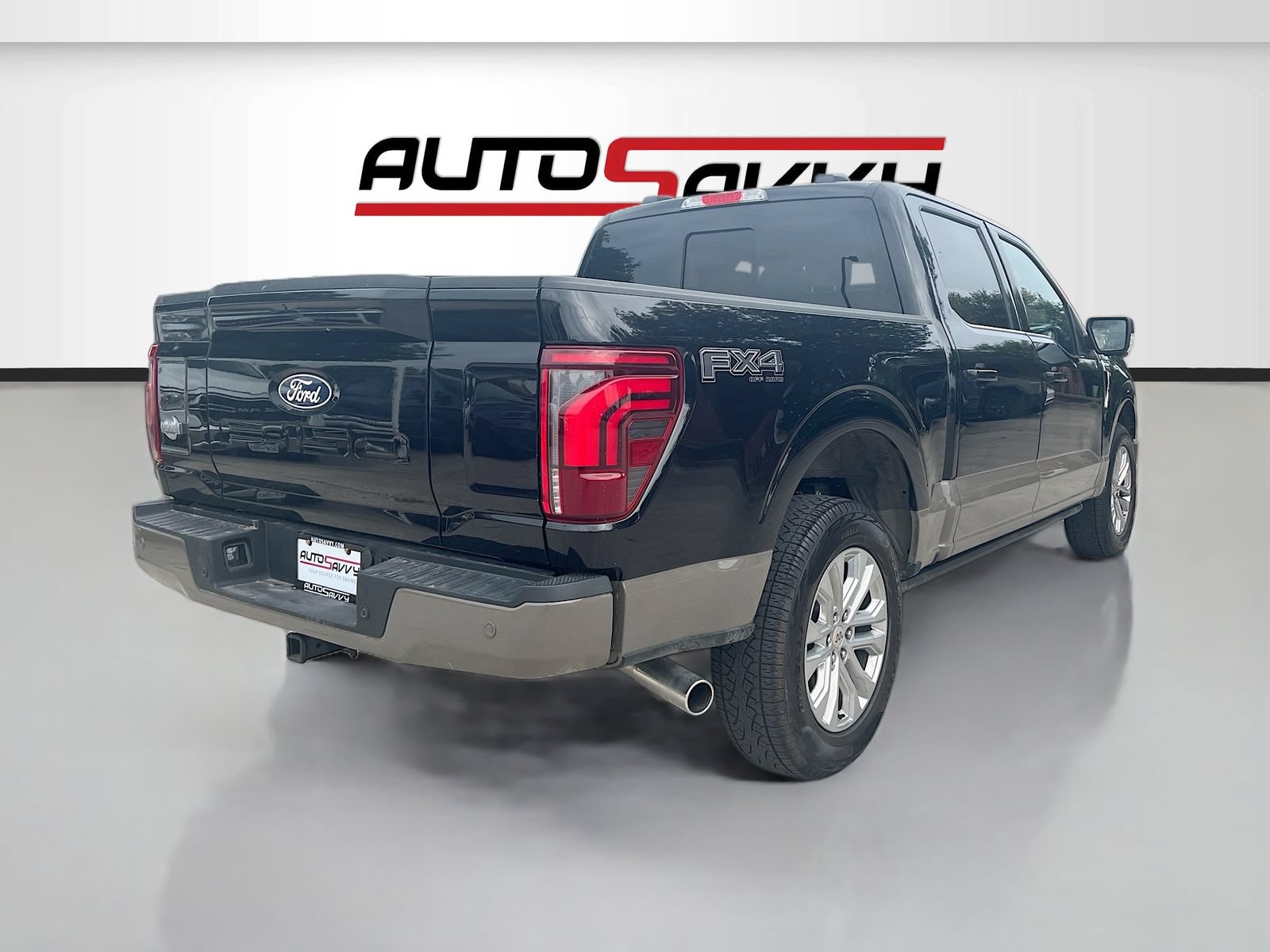 Used 2025 Ford F150 King Ranch w/ FX4 Off-Road Package AWD/4WD image 7