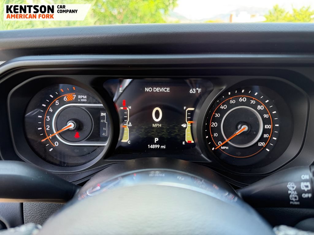 Used 2026 Jeep Wrangler Unlimited Sahara AWD/4WD image 14