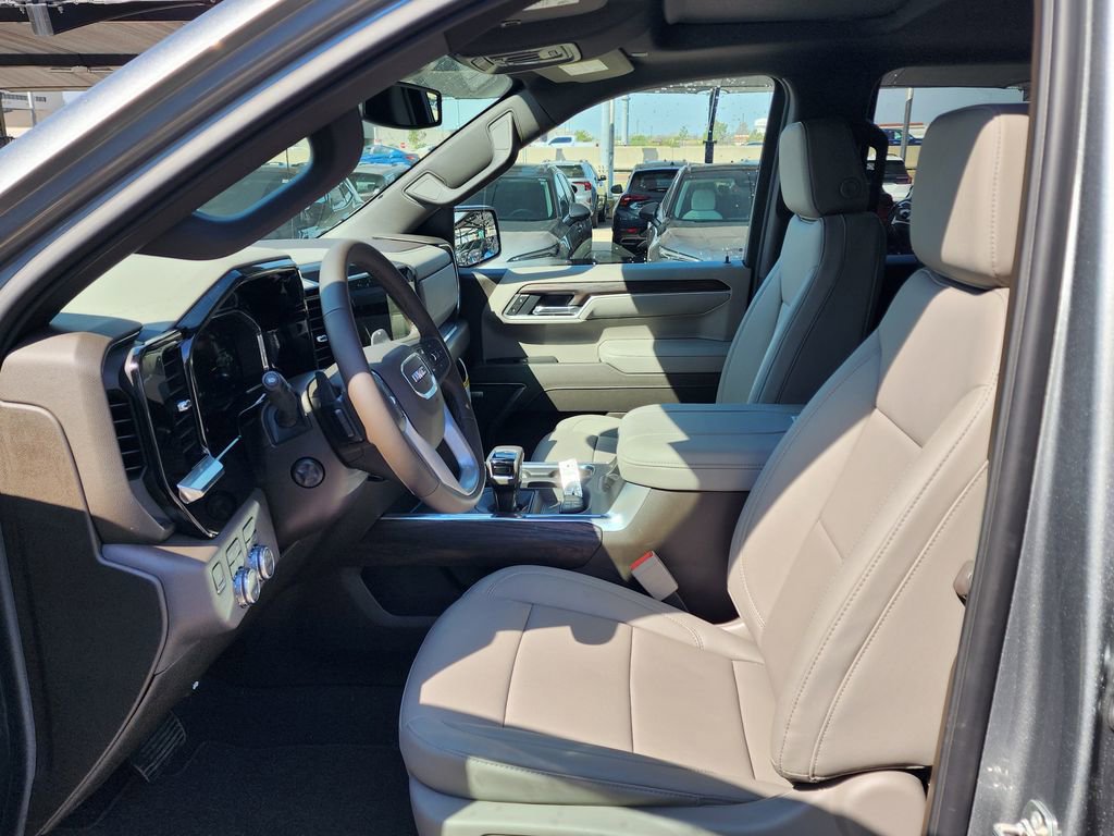New 2026 GMC Sierra 1500 SLT w/ SLT Premium Plus Package image 17
