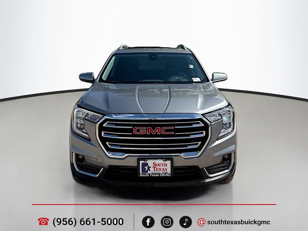 Used 2024 GMC Terrain SLT AWD/4WD image 2