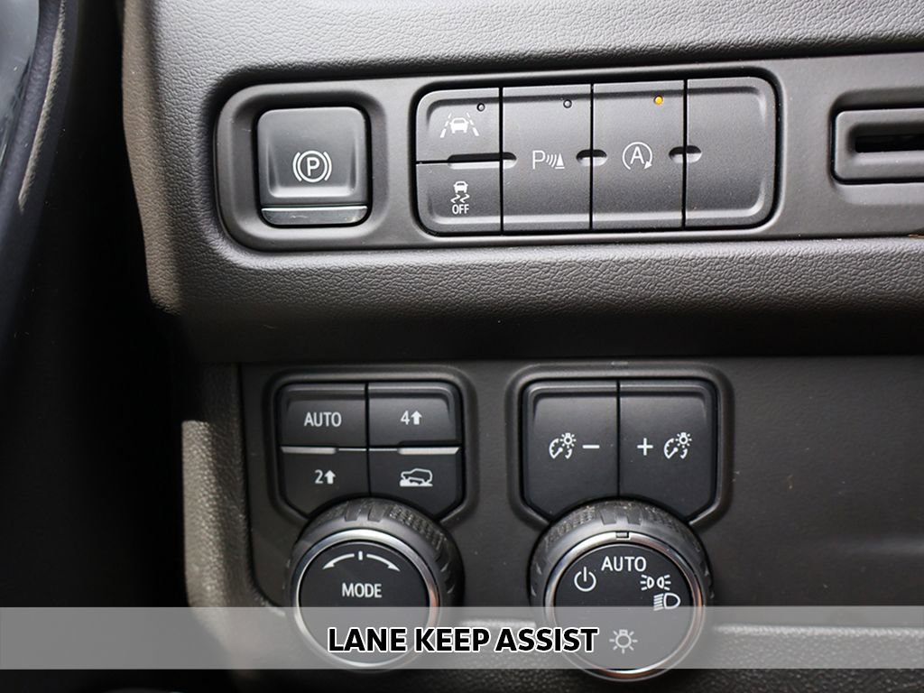 Used 2024 Chevrolet Suburban LT AWD/4WD image 4