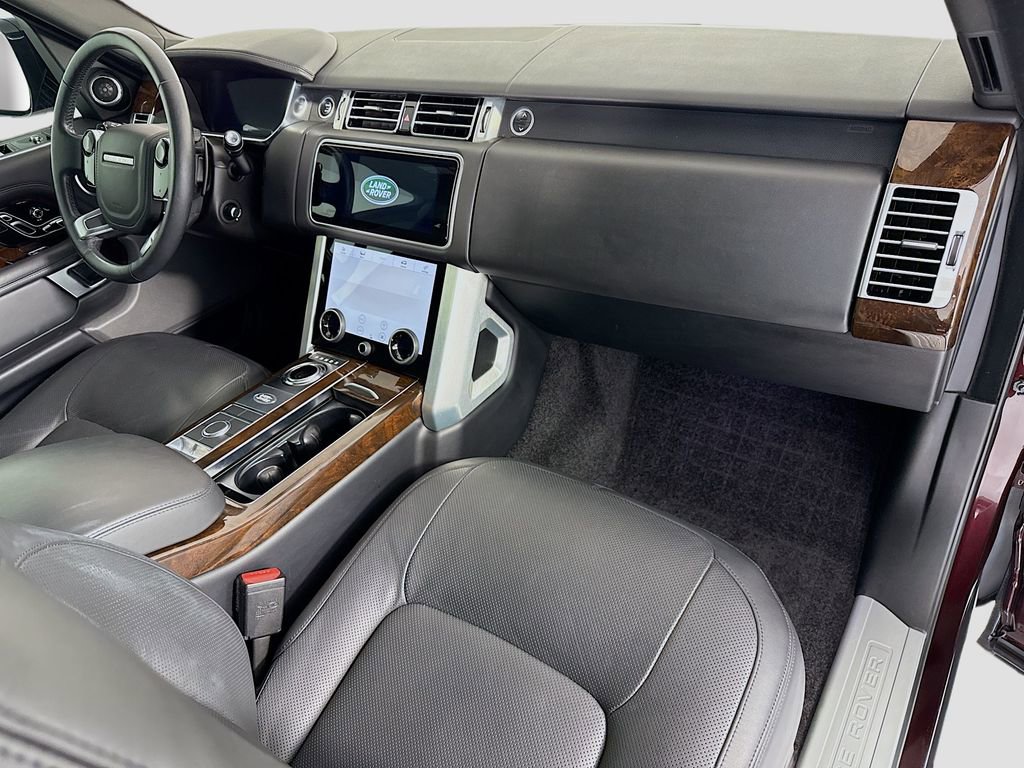 Used 2020 Land Rover Range Rover HSE image 18