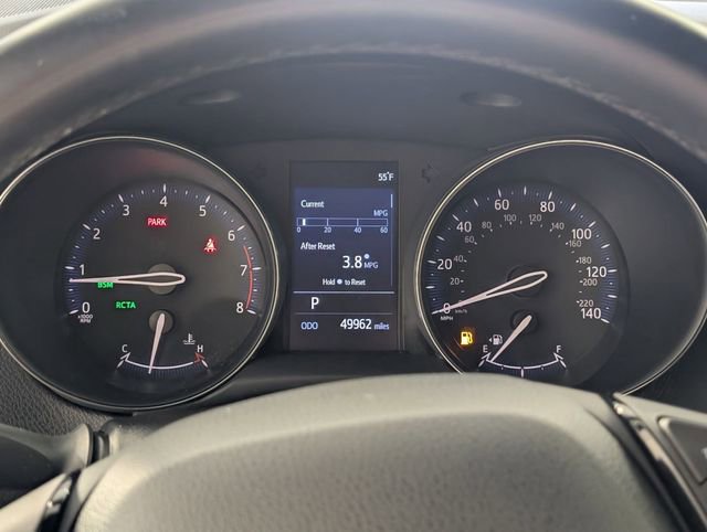 Used 2019 Toyota C-HR XLE FWD image 16