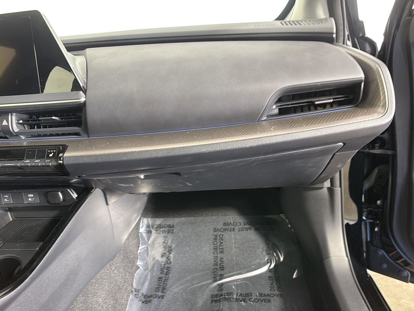 Used 2024 Toyota Prius XLE AWD/4WD image 25