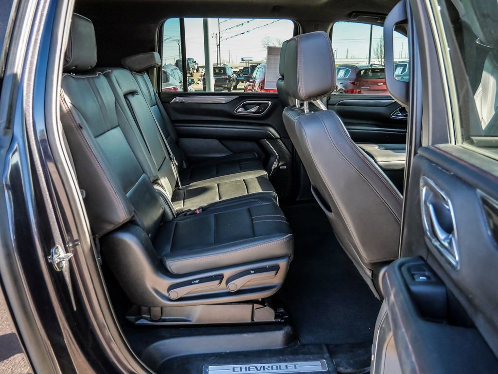 Used 2023 Chevrolet Suburban RST image 21