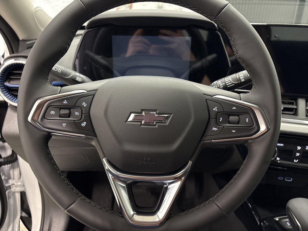 New 2026 Chevrolet Trax LT w/ Driver Confidence Package FWD image 21