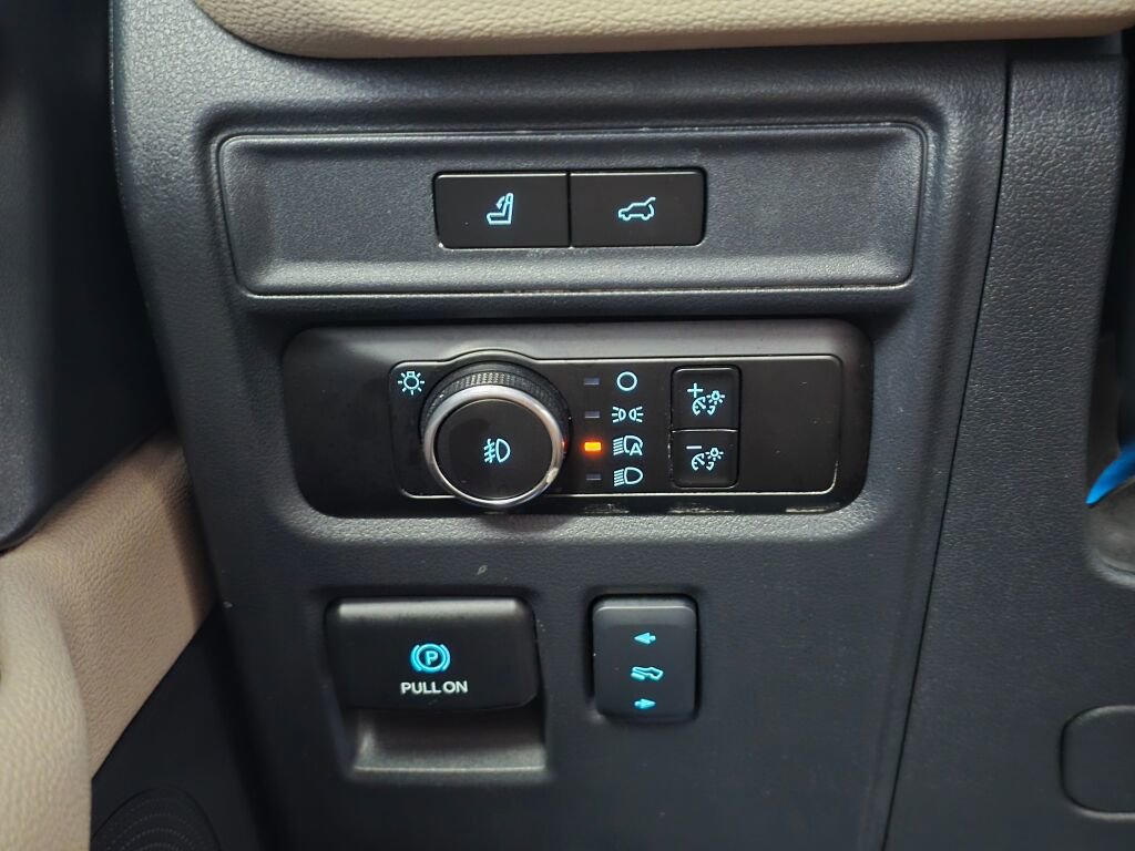 Used 2024 Ford Expedition Limited image 26