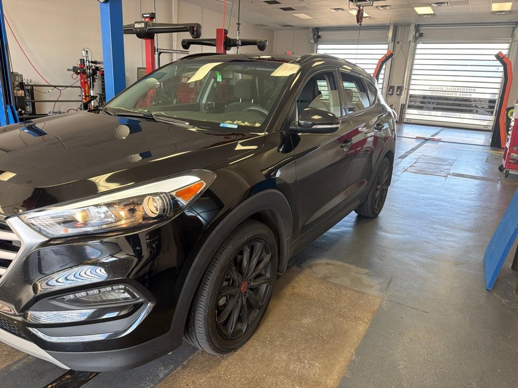 Used 2017 Hyundai Tucson Night FWD image 4