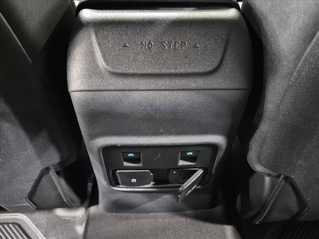 Used 2023 Ford Bronco Badlands w/ Sasquatch Package AWD/4WD image 16