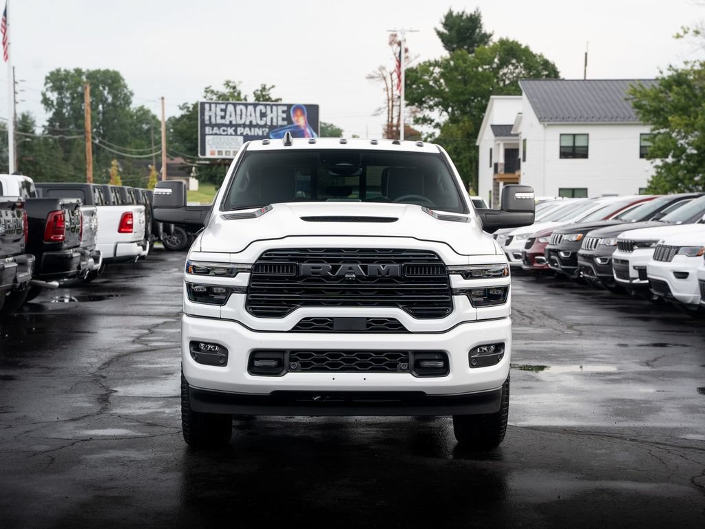 New 2026 RAM 2500 Laramie AWD/4WD image 3
