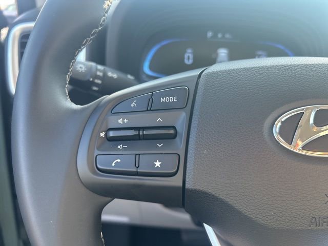 Used 2026 Hyundai Venue SEL image 15