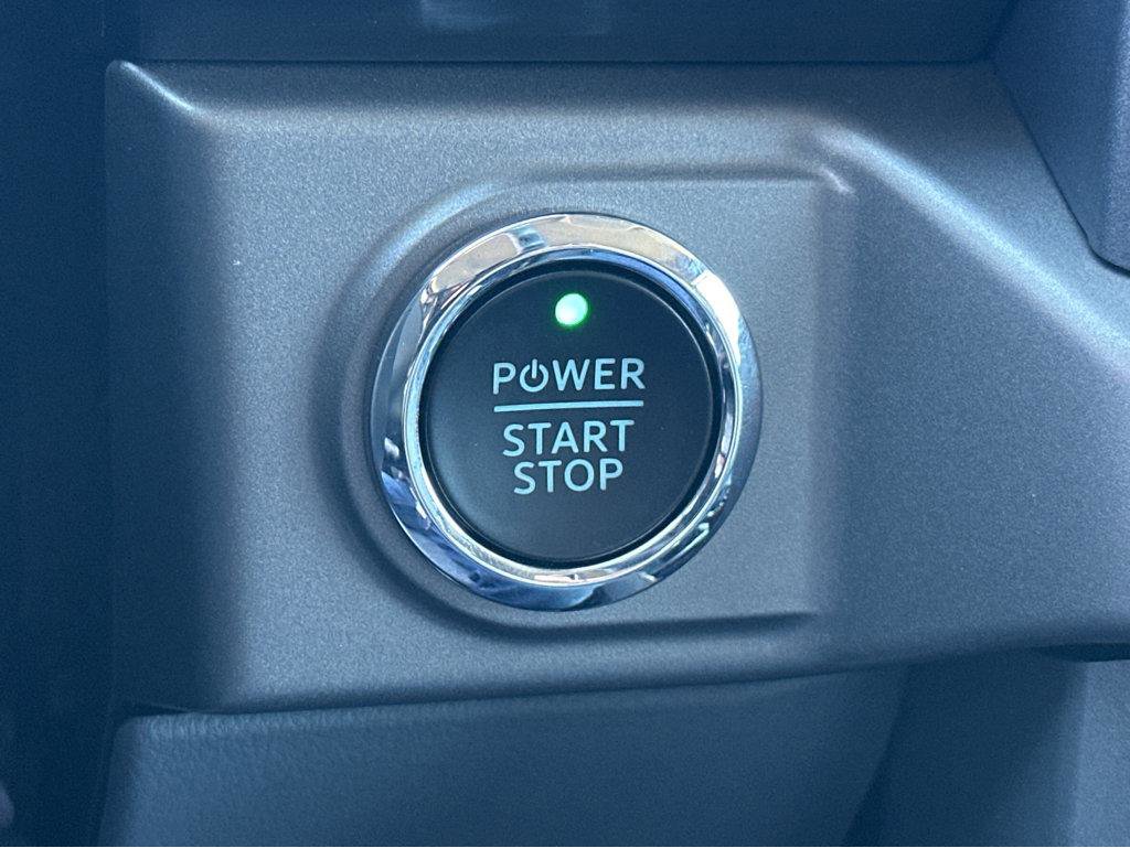 Used 2024 Ford F150 Lightning Pro image 24