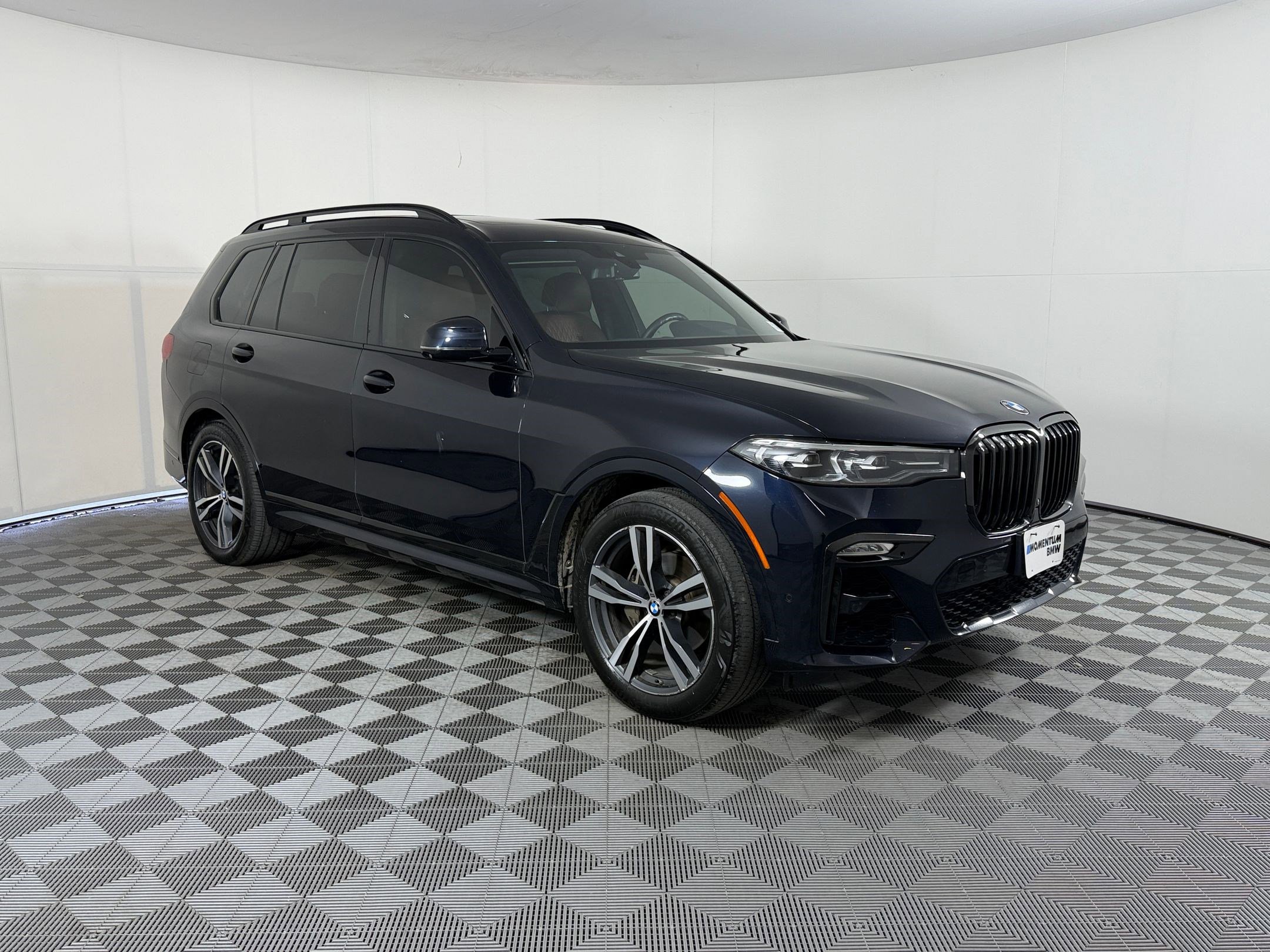 Used 2020 BMW X7 xDrive40i w/ M Sport Package AWD/4WD image 7