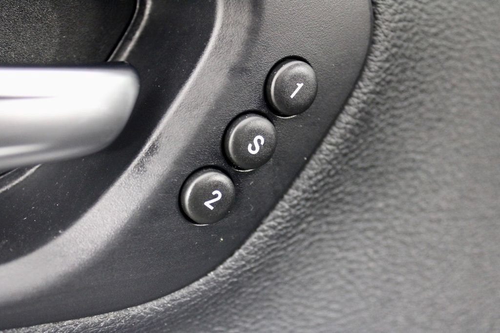 Used 2019 Jeep Cherokee Limited AWD/4WD image 15