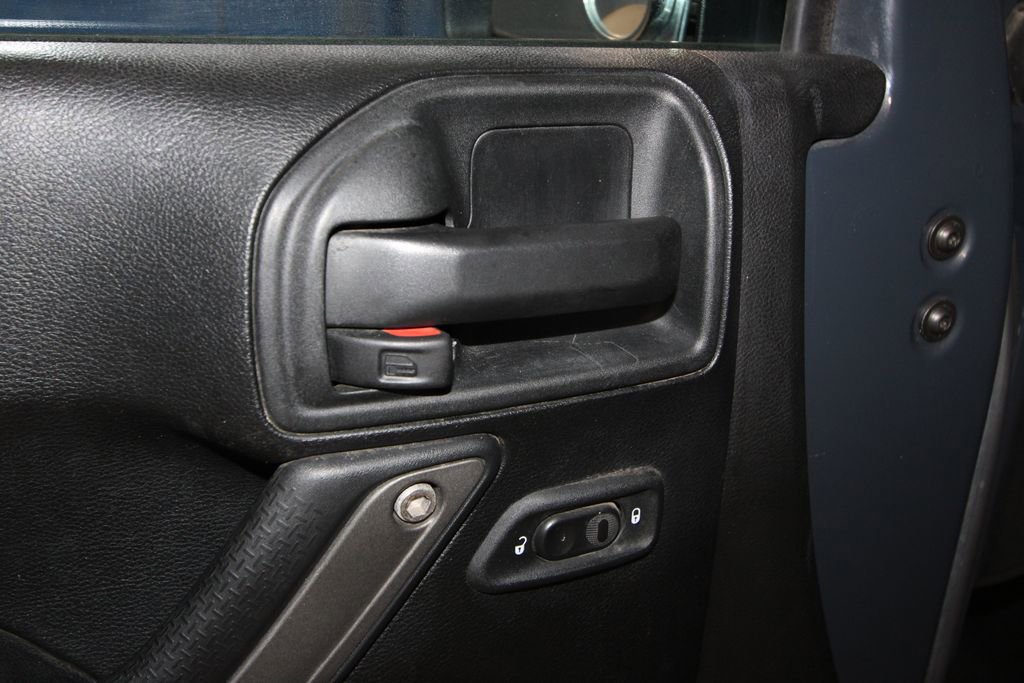 Used 2017 Jeep Wrangler Unlimited Sport w/ Quick Order Package 23S AWD/4WD image 6