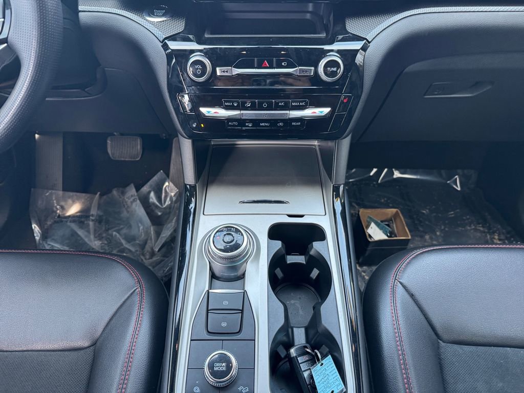 Used 2022 Ford Explorer ST-Line w/ Class IV Trailer Tow Package image 11