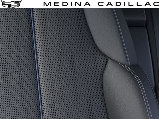 New 2027 Cadillac Lyriq Luxury w/ LPO, Floor Liner Package AWD/4WD image 22